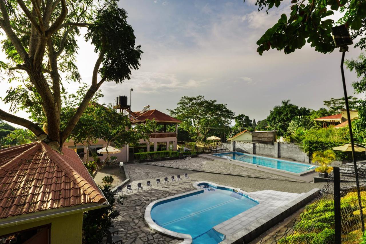 Santa Maria Hotel Entebbe Esterno foto