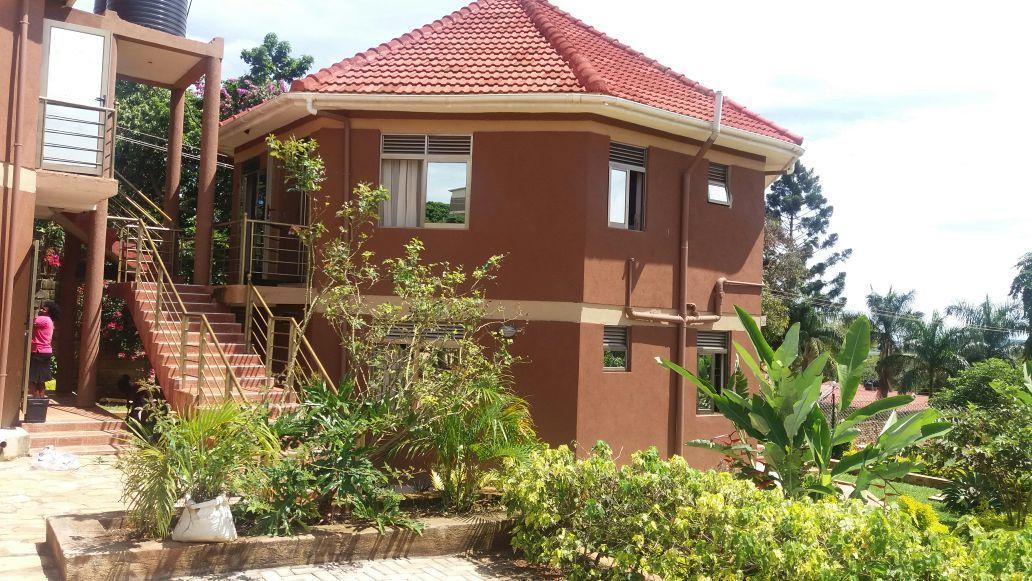 Santa Maria Hotel Entebbe Esterno foto